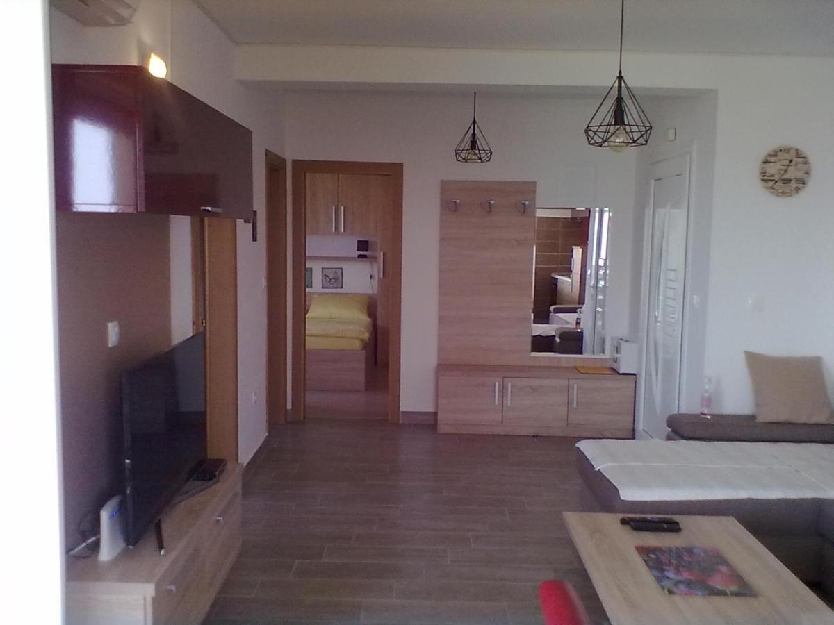 Apartman Mihalj Zadar-Rtina Miletici Eksteriør billede
