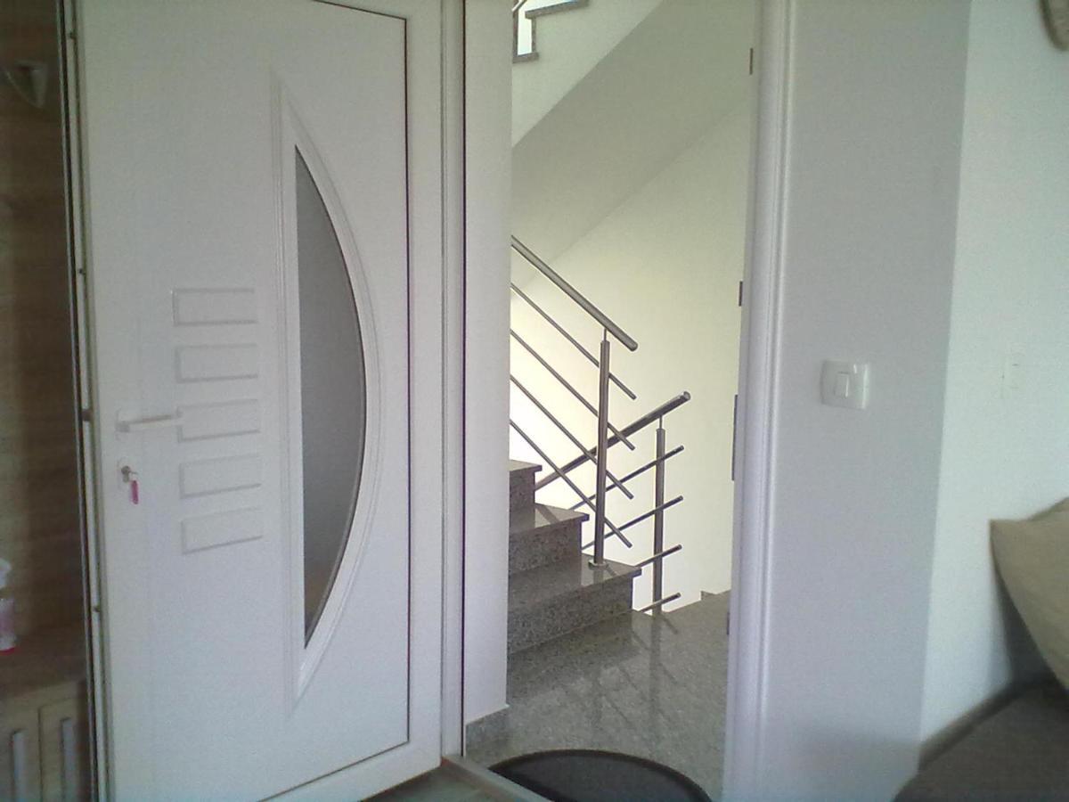 Apartman Mihalj Zadar-Rtina Miletici Eksteriør billede